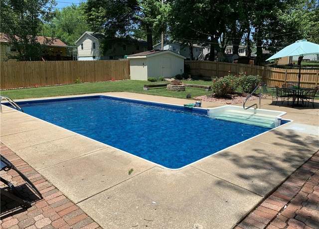 Property at 7328 Harvard Dr, Raytown, MO 64133, 3 beds, 2 baths