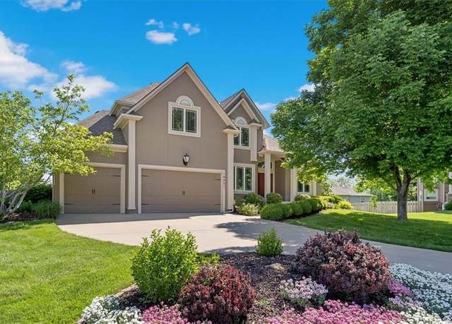 Property at 14951 S St Andrews Ave, Olathe, KS 66061, 4 beds, 3.5 baths