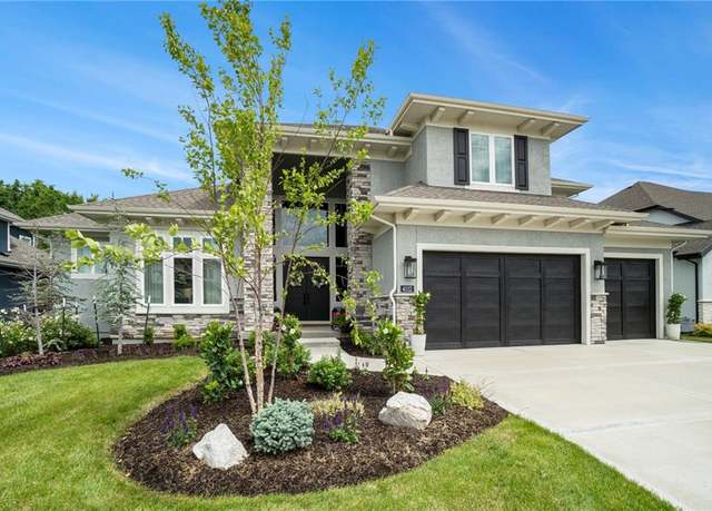 Property at 4112 W 156th St, Overland Park, KS 66224, 4 beds, 4.5 baths