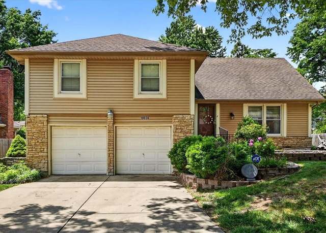 Property at 10036 Wedd Dr, Overland Park, KS 66212, 4 beds, 2 baths