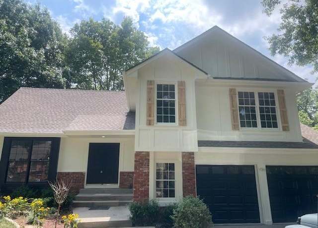 Property at 5849 N Beaman Ave, Kansas City, MO 64151, 5 beds, 3.5 baths