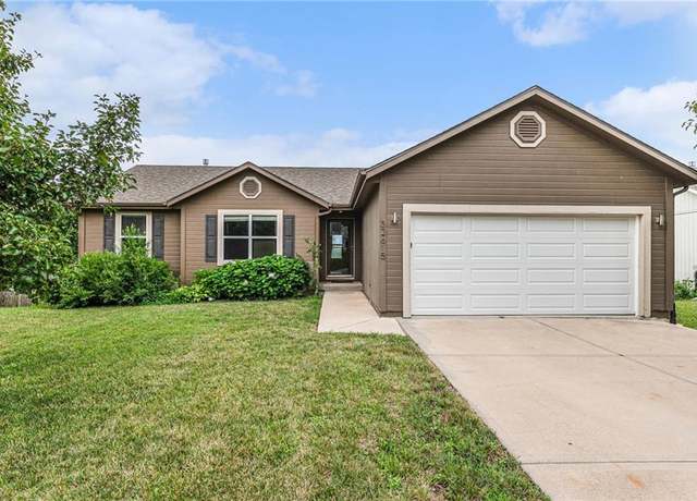Property at 32615 W 171st St, Gardner, KS 66030, 4 beds, 3 baths