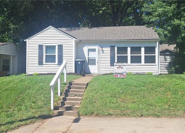 Property at 4504 N Campbell St, Kansas City, MO 64116, 2 beds, 1 bath