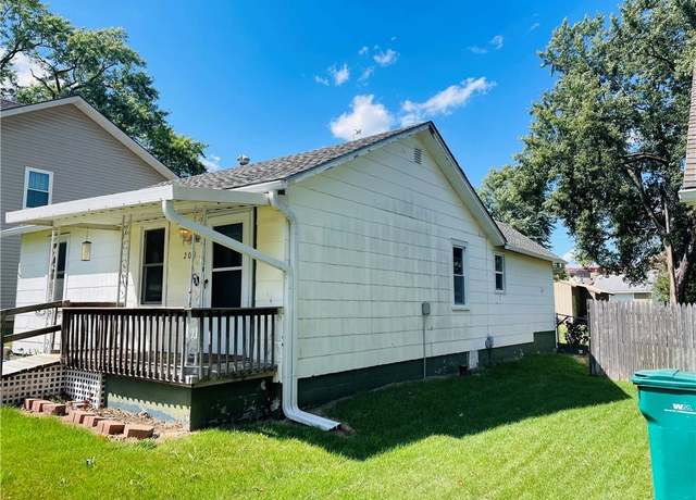 Property at 209 E Kay St, Lansing, KS 66043, 2 beds, 1 bath