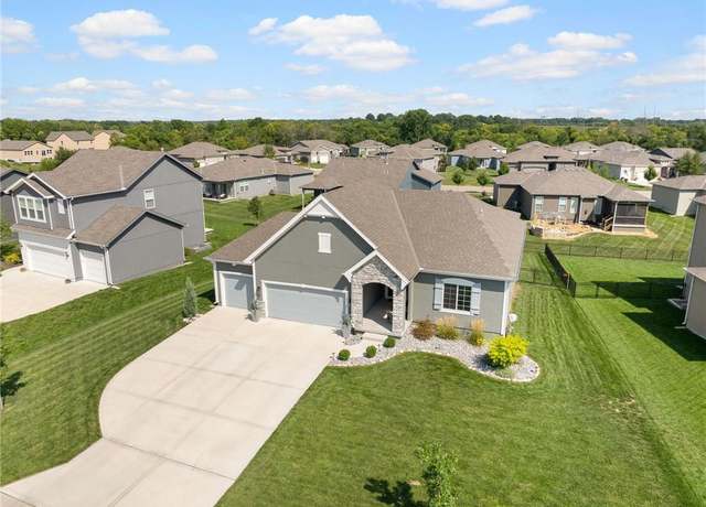 Property at 18913 Ocheltree St, Spring Hill, KS 66083, 3 beds, 2 baths
