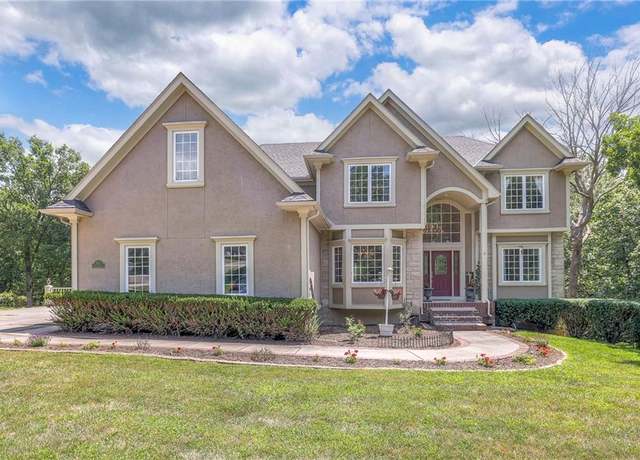 Property at 308 Canyon Dr, Pleasant Hill, MO 64080, 4 beds, 4.5 baths