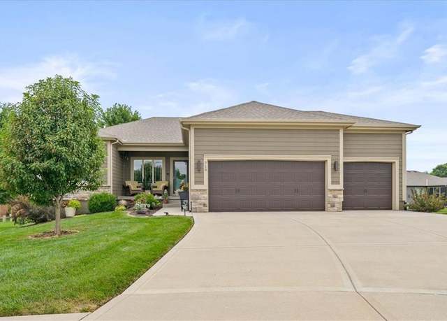 Property at 719 Foxtail Ct, Raymore, MO 64083, 3 beds, 3 baths