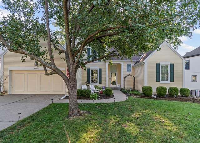 Property at 14013 Juniper St, Overland Park, KS 66224, 4 beds, 4.5 baths