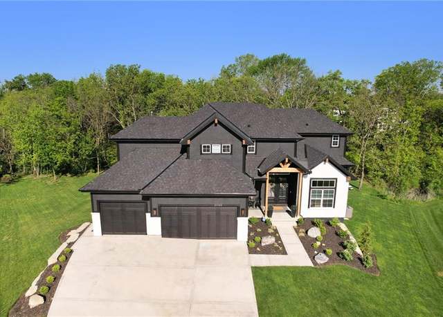 Property at 21143 W 189th Ct, Spring Hill, KS 66083, 7 beds, 6 baths