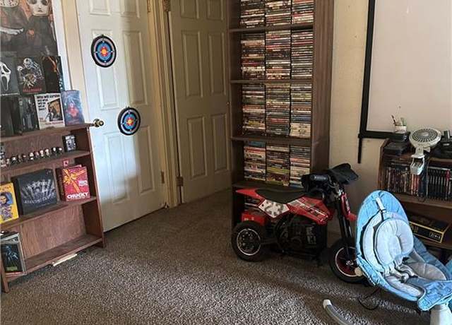 Property at 5844 Park Ave, Kansas City, MO 64130, 2 beds, 1 bath