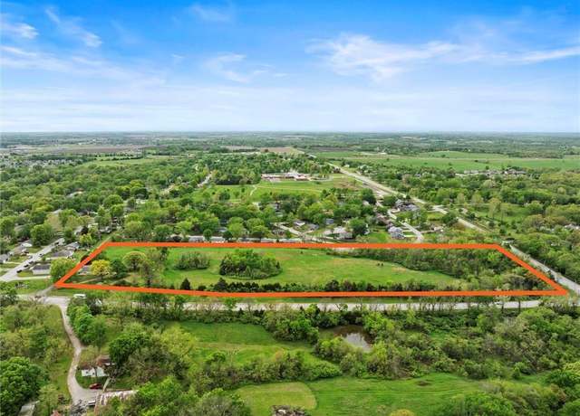 Property at 1011 N Cedar St, Eudora, KS 66025, 3 beds, 2 baths