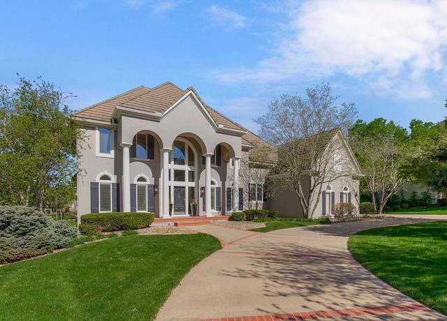 Property at 9705 Sunset Cir, Lenexa, KS 66220, 5 beds, 5.5 baths