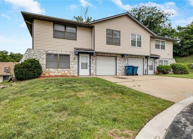 Property at 4573 S Saville Ct, Independence, MO 64055, 2 beds, 1.5 baths