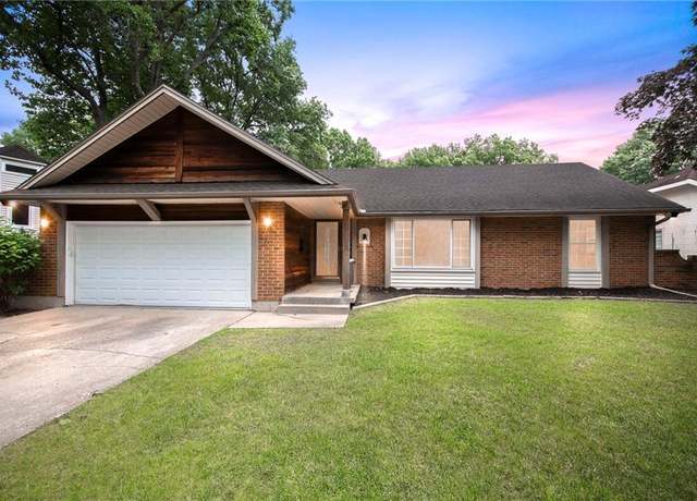 Property at 6813 Crisp St, Raytown, MO 64133, 3 beds, 2 baths