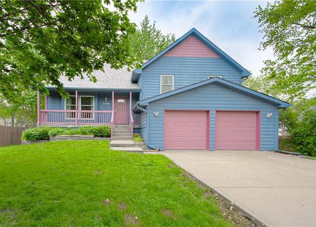 Property at 1708 Park Ln, Kearney, MO 64060, 4 beds, 3.5 baths
