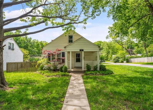 Property at 4515 W 62nd Ter, Fairway, KS 66205, 2 beds, 1 bath