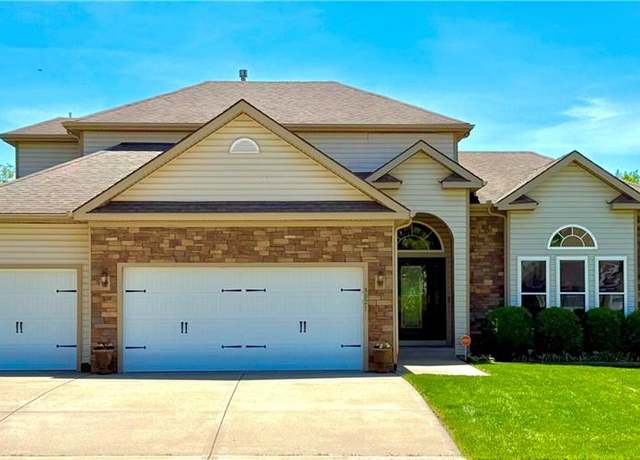 Property at 8823 NE 97th St, Kansas City, MO 64157, 4 beds, 4.5 baths