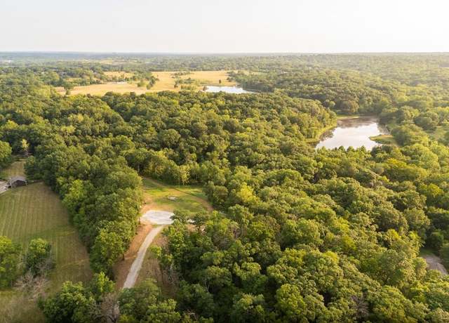 Property at 13404 Rickey Rd, Kansas City, MO 64133