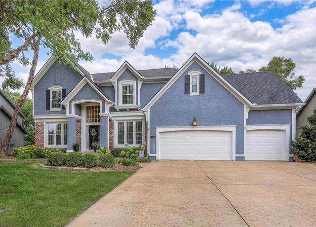 Property at 12102 W 130th St, Overland Park, KS 66213, 4 beds, 4 baths