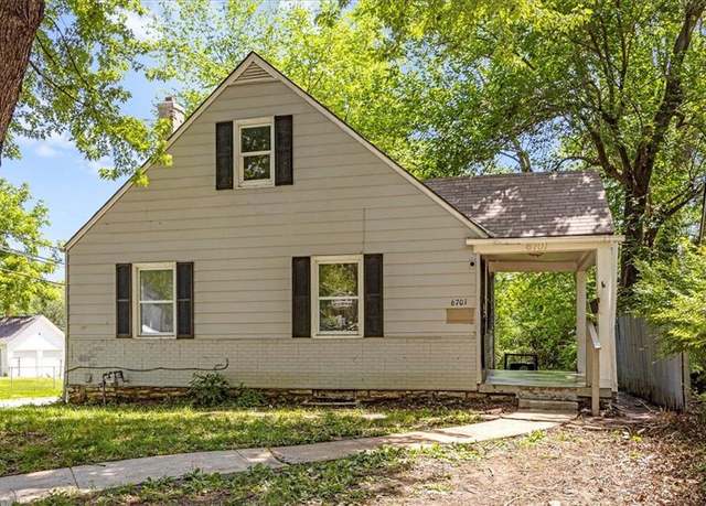 Property at 6701 Walrond Ave, Kansas City, MO 64132, 3 beds, 1.5 baths