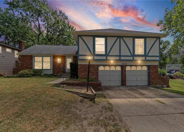 Property at 3407 Birchwood Dr, Kansas City, MO 64137, 3 beds, 2.5 baths