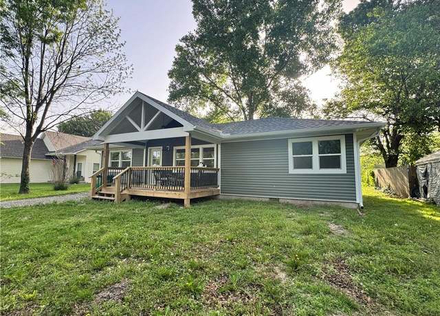 Property at 715 N Mulberry St, Adrian, MO 64720, 3 beds, 2 baths