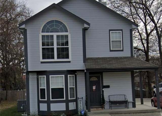 Property at 615 Brooklyn St, Kansas City, MO 64124, 3 beds, 2.5 baths