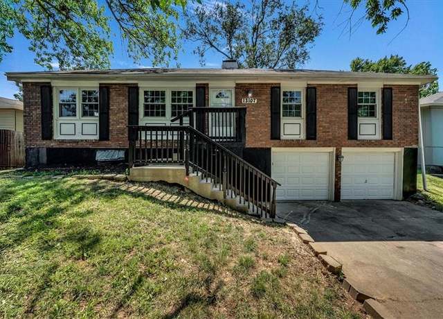Property at 13107 E 44th Ter, Independence, MO 64055, 3 beds, 1.5 baths