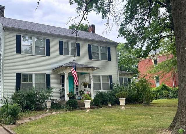Property at 722 W Walnut St, Nevada, MO 64772, 3 beds, 3 baths