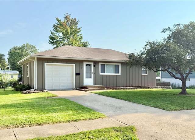 Property at 11708 E 77th Ter, Raytown, MO 64138, 3 beds, 2 baths