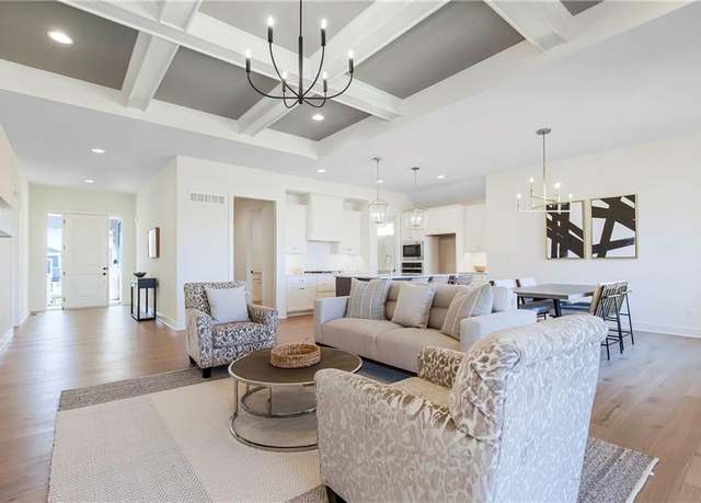 Property at 3900 W 158th Pl, Overland Park, KS 66224, 4 beds, 3 baths