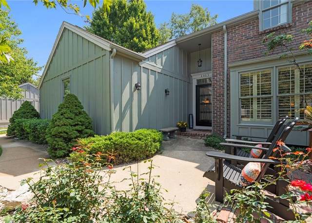Property at 4403 W 112th Ter, Leawood, KS 66211, 3 beds, 2.5 baths