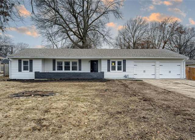 Property at 202 Lillard Ave, Belton, MO 64012, 3 beds, 2.5 baths