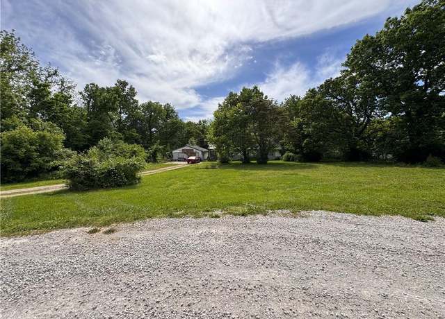 Property at 30 Murray Rd, Pleasant Hill, MO 64080, 3 beds, 1 bath
