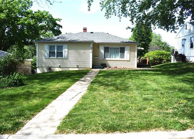 Property at 3519 Scott St, St Joseph, MO 64507, 2 beds, 1 bath