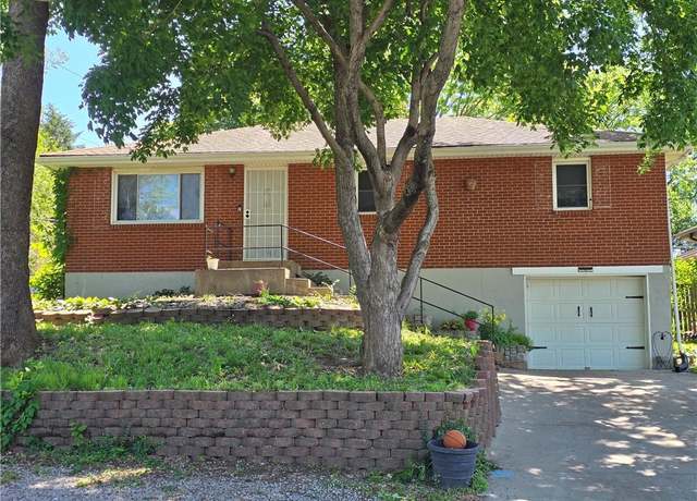 Property at 4947 N Newton Ave, Kansas City, MO 64119, 3 beds, 3 baths