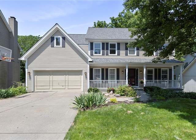 Property at 7642 N Atkins Pl, Kansas City, MO 64152, 4 beds, 2.5 baths