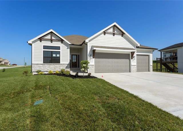 Property at 13616 Clover Ct, Kearney, MO 64060, 4 beds, 3 baths