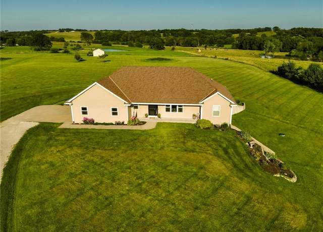 Property at 28210 State F Hwy, Maryville, MO 64468, 4 beds, 3 baths