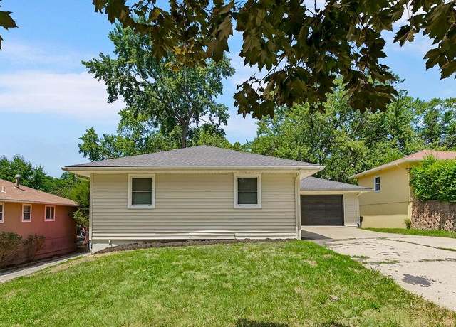 Property at 414 E 91st St, Kansas City, MO 64131, 3 beds, 1 bath