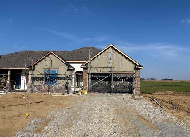 Property at 4707 Stonebridge Dr E, St Joseph, MO 64505, 2 beds, 2 baths