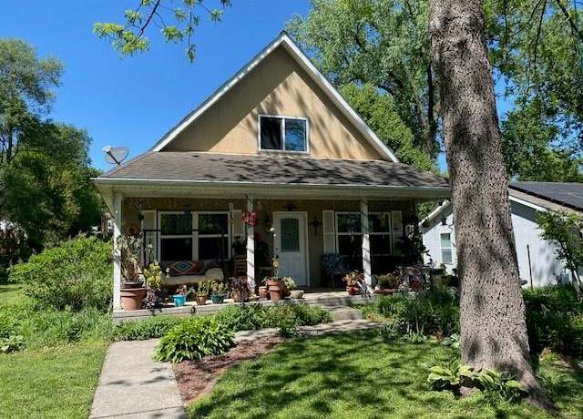 Property at 1021 Riley St, Atchison, KS 66002, 3 beds, 1.5 baths
