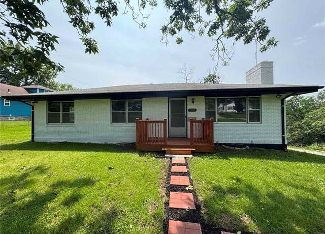 Property at 2136 S 49th St, Kansas City, KS 66106, 3 beds, 3 baths