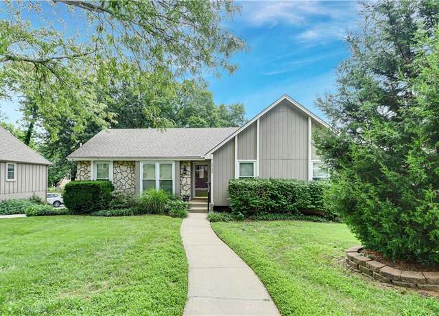 Property at 10235 Monrovia St, Lenexa, KS 66215, 3 beds, 2 baths