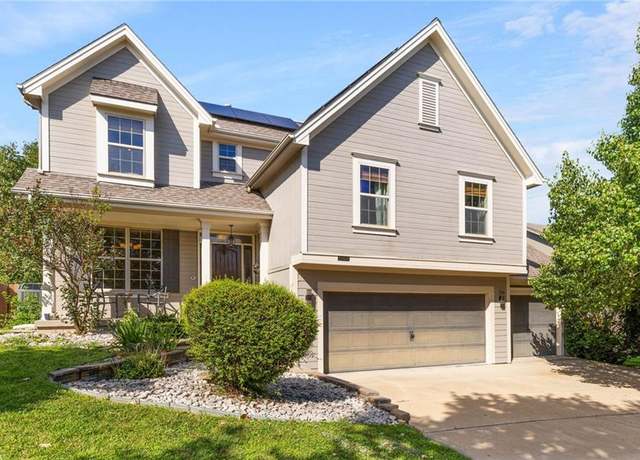 Property at 1504 NW 92nd Ter, Kansas City, MO 64155, 4 beds, 2.5 baths