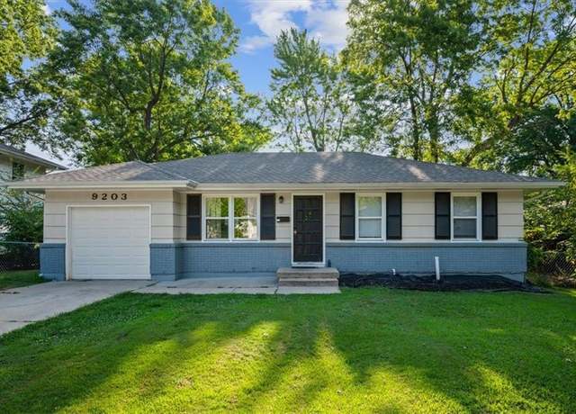 Property at 9203 Marsh Ave, Kansas City, MO 64138, 5 beds, 2 baths