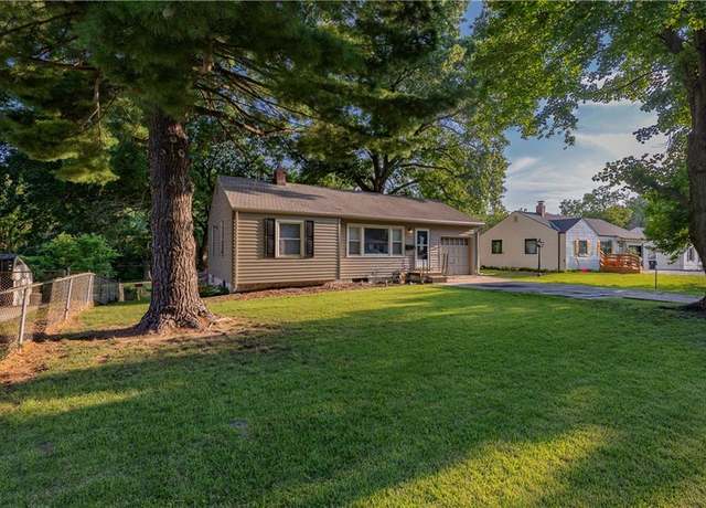 Property at 3117 NE 55th St, Kansas City, MO 64119, 2 beds, 1 bath