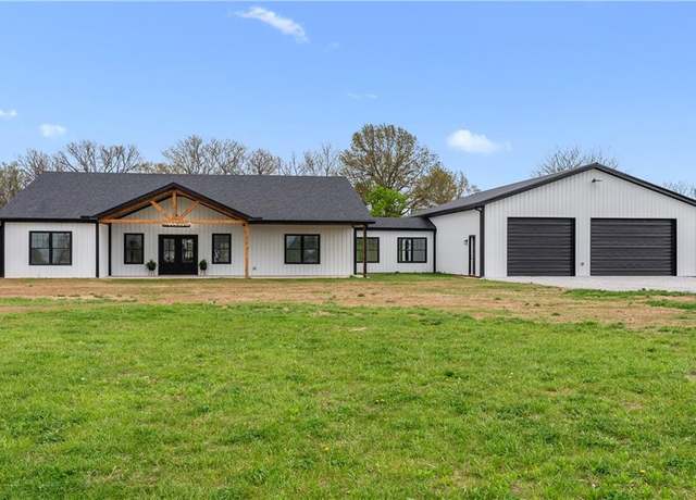 Property at 841 1001st Rd, Odessa, MO 64076, 4 beds, 2.5 baths