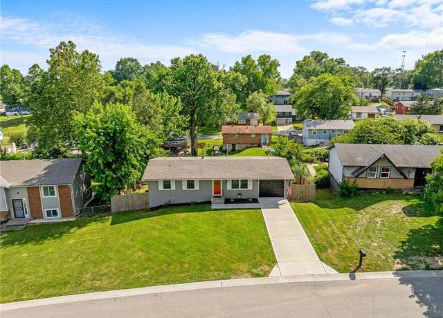 Property at 8507 Ann Ave, Kansas City, KS 66112, 4 beds, 1.5 baths