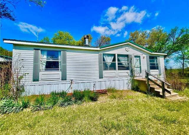 Property at 9915 E Hwy 54 Hwy, El Dorado Springs, MO 64744, 3 beds, 2 baths